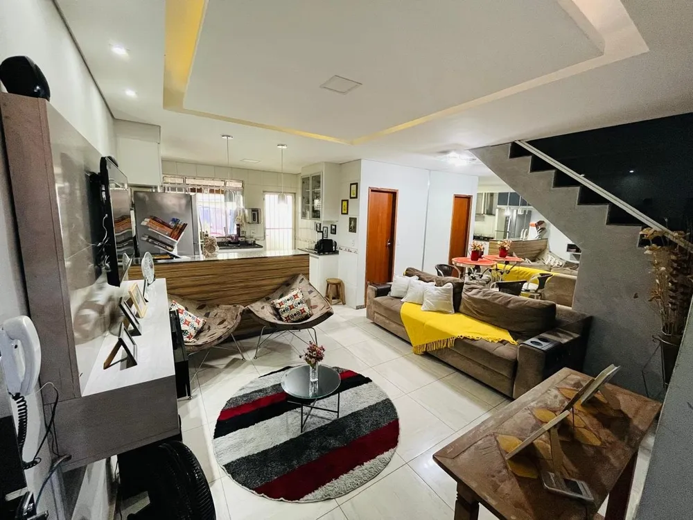 Casa, 2 quartos, 69 m² - Foto 1