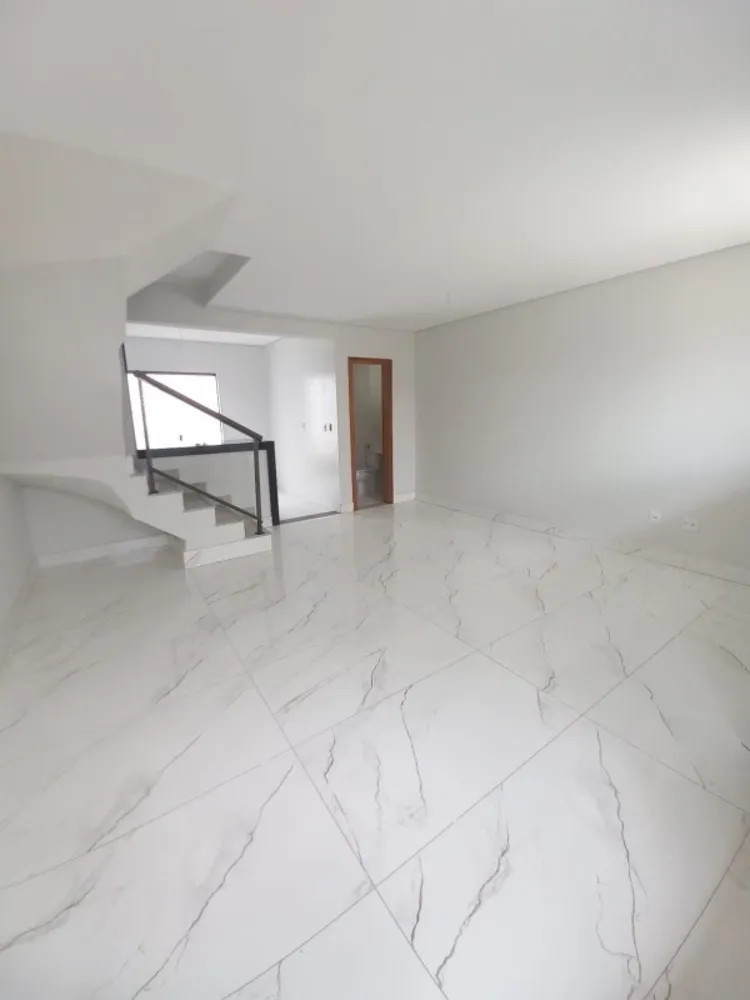Casa, 3 quartos, 98 m² - Foto 2