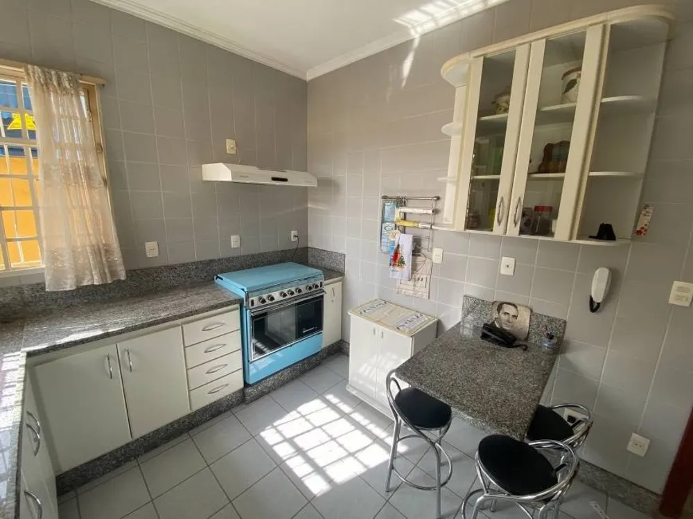 Casa, 3 quartos, 358 m² - Foto 2