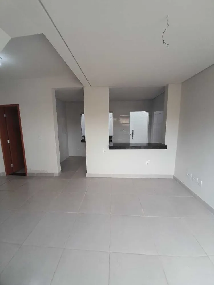 Casa, 3 quartos, 110 m² - Foto 1
