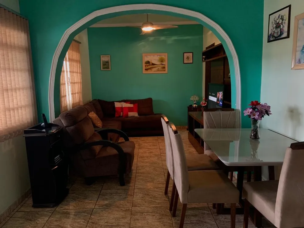 Casa, 3 quartos, 309 m² - Foto 2