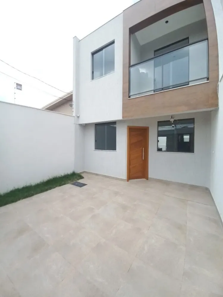 Casa, 3 quartos, 88 m² - Foto 1