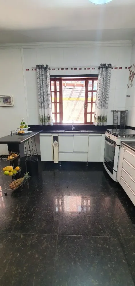 Casa, 3 quartos, 290 m² - Foto 5