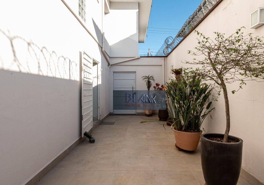 Casa, 1 quarto, 250 m² - Foto 2