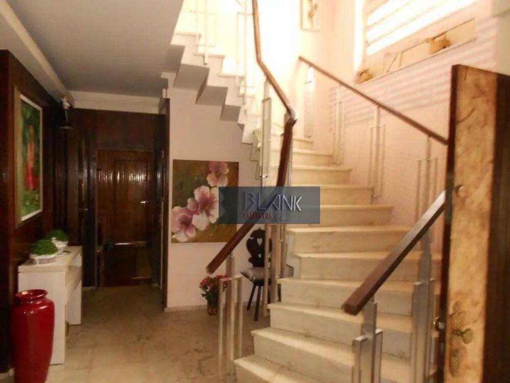 Casa, 4 quartos, 380 m² - Foto 1