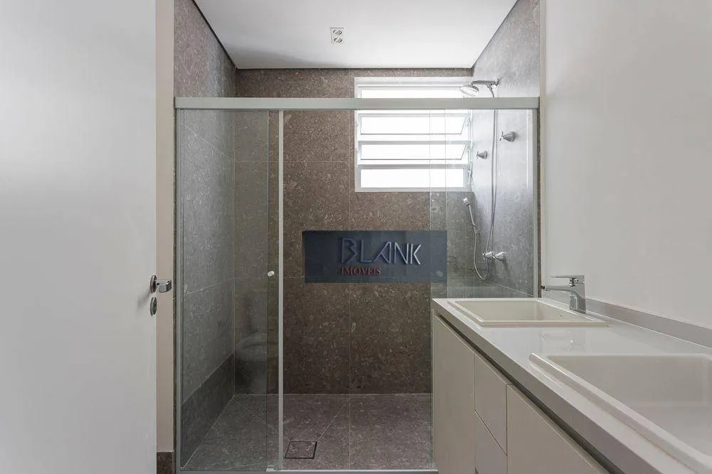 Apartamento, 3 quartos, 209 m² - Foto 1