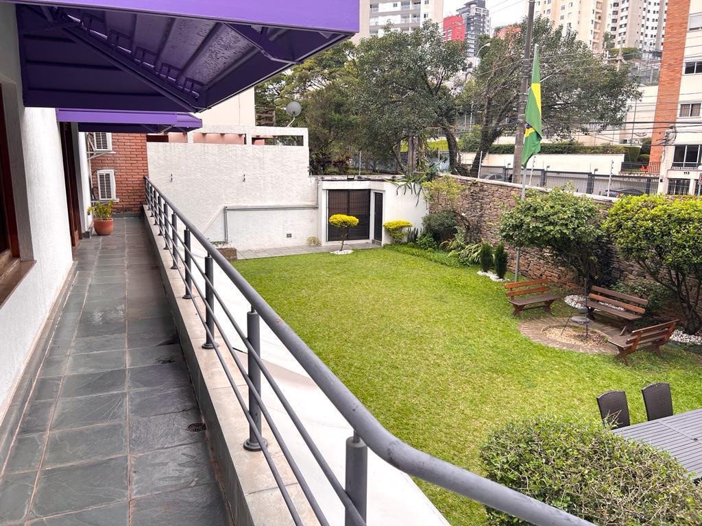 Casa Comercial para alugar com 4 quartos, 720m² - Foto 10