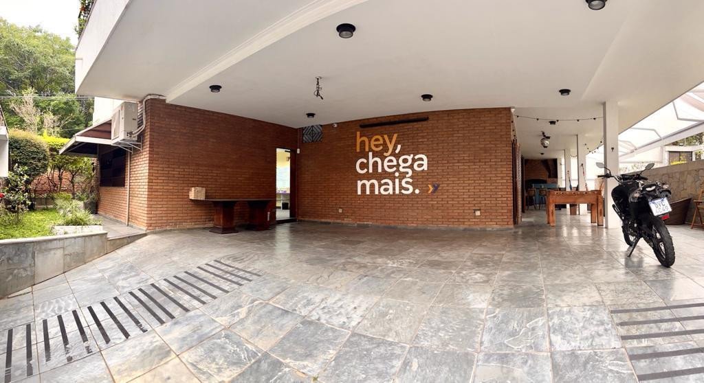 Casa Comercial para alugar com 4 quartos, 720m² - Foto 11