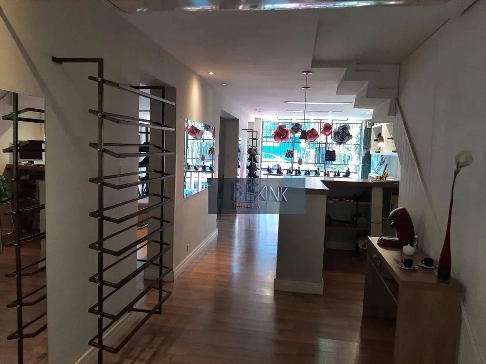 Casa, 3 quartos, 210 m² - Foto 4