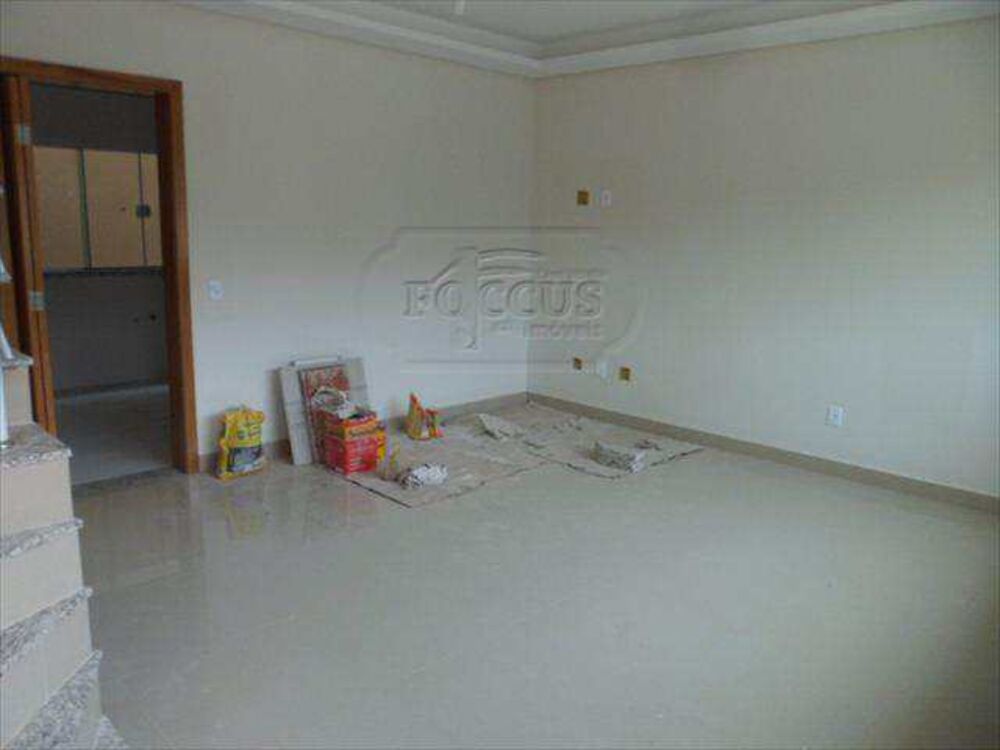 Sobrado à venda com 2 quartos, 110m² - Foto 2