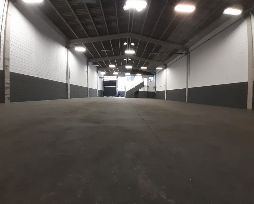 Depósito-Galpão-Armazém para alugar, 600m² - Foto 1
