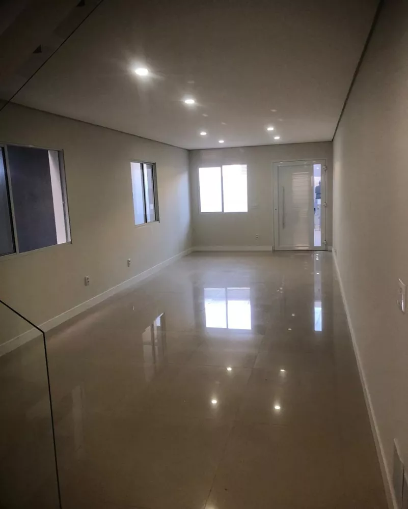 Sobrado à venda com 2 quartos, 135m² - Foto 4