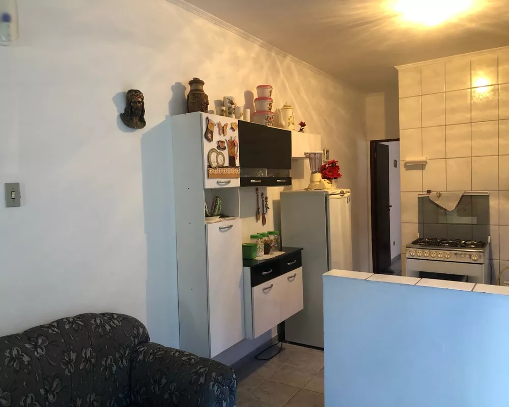 Casa à venda com 2 quartos, 60m² - Foto 3