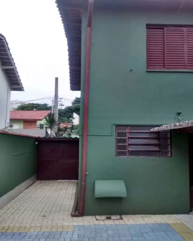 Sobrado à venda com 2 quartos, 125m² - Foto 1