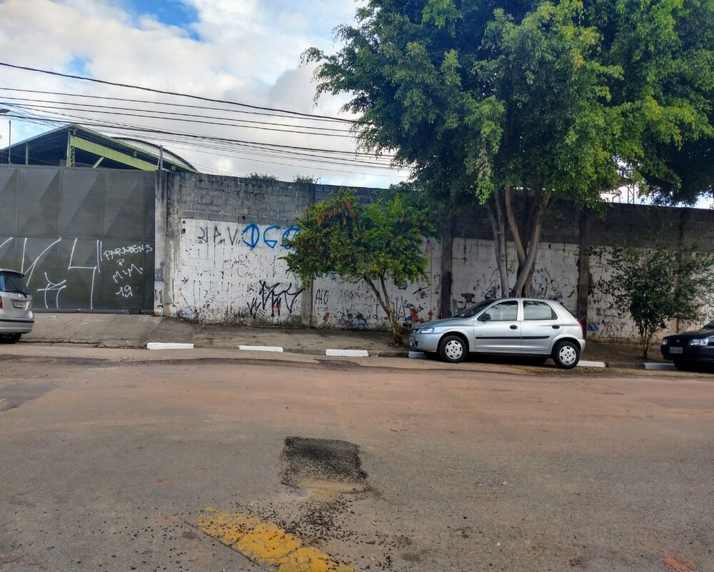Terreno para alugar, 1100m² - Foto 1