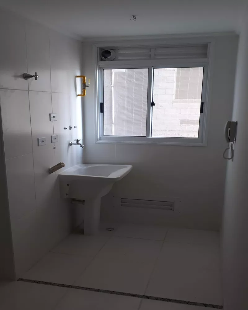 Apartamento à venda com 3 quartos, 58m² - Foto 3