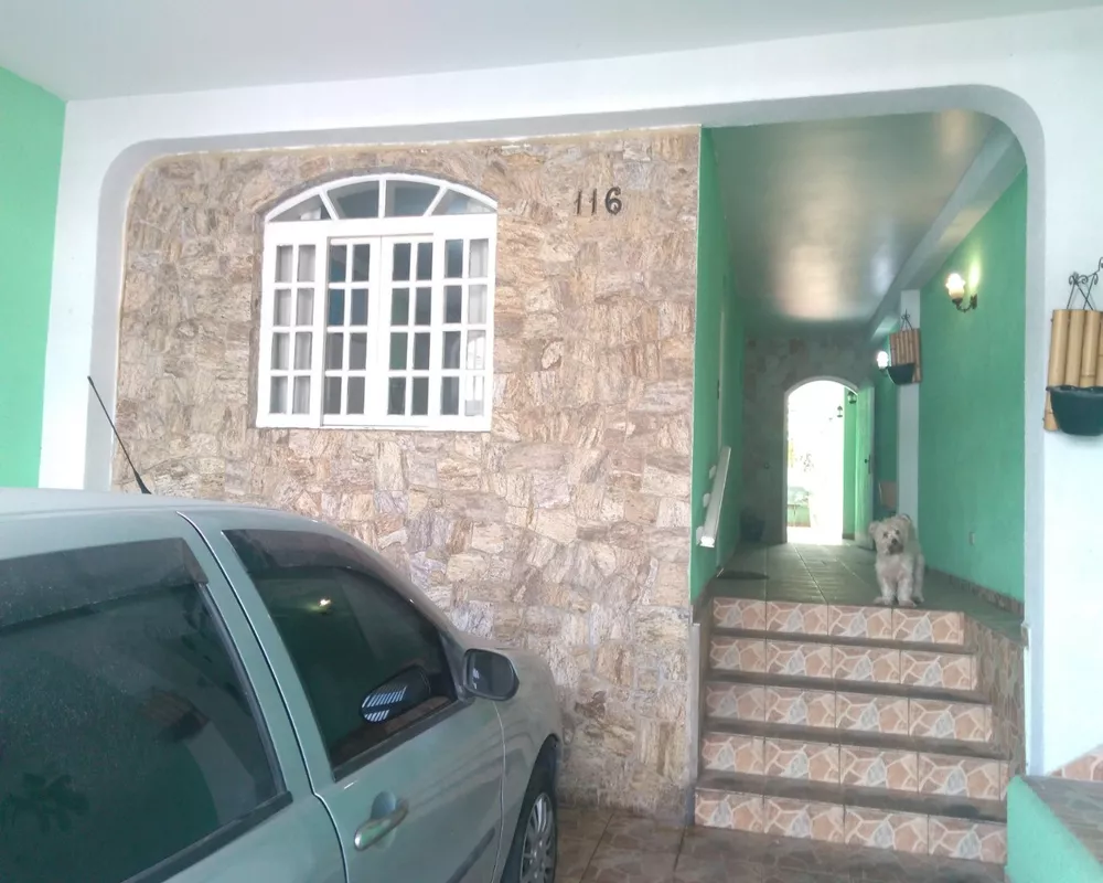 Casa à venda com 3 quartos, 125m² - Foto 1