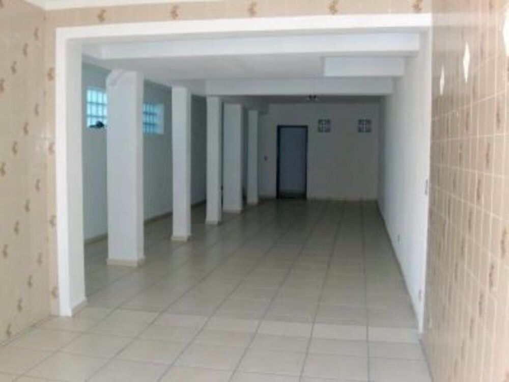 Casa, 3 quartos, 212 m² - Foto 2