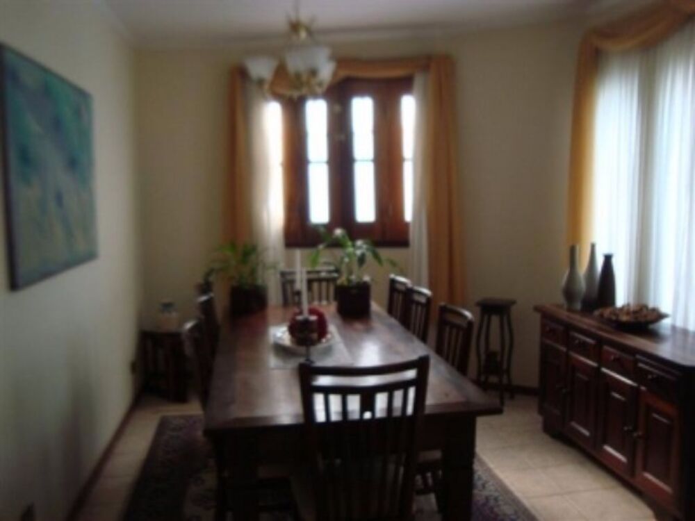 Casa, 4 quartos, 186 m² - Foto 1