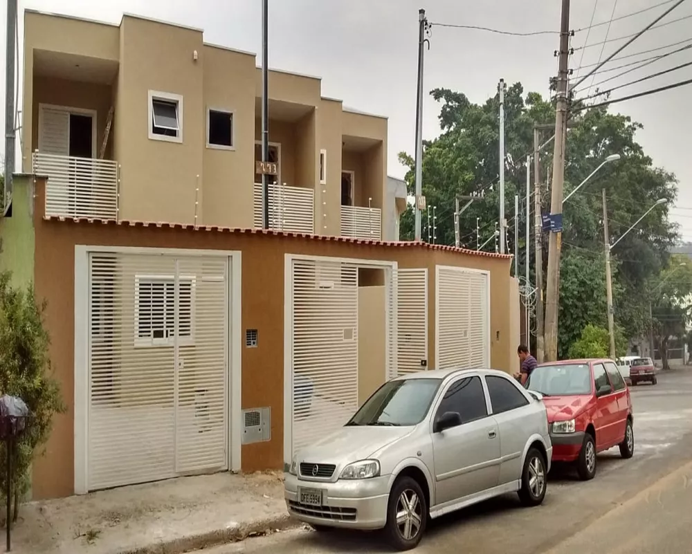 Sobrado à venda com 2 quartos, 80m² - Foto 1