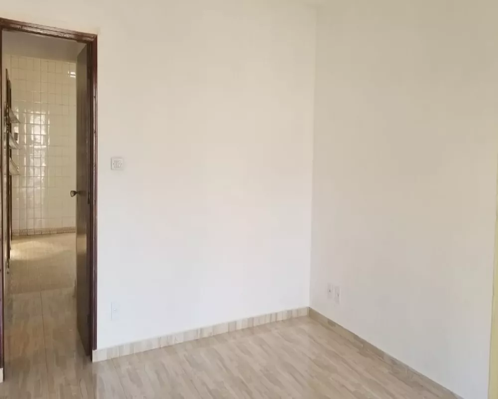 Casa para alugar com 4 quartos, 110m² - Foto 4