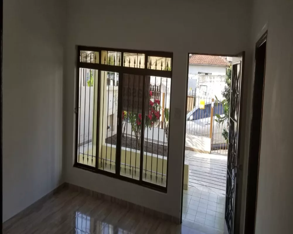 Casa para alugar com 4 quartos, 110m² - Foto 3