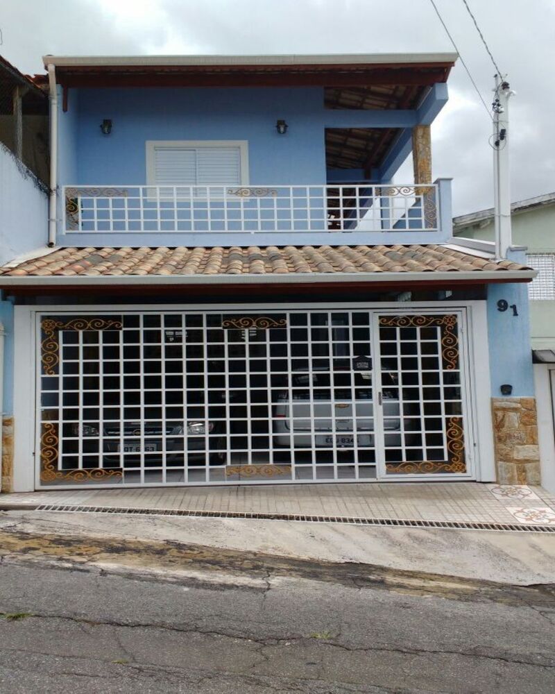 Sobrado à venda com 3 quartos, 150m² - Foto 1