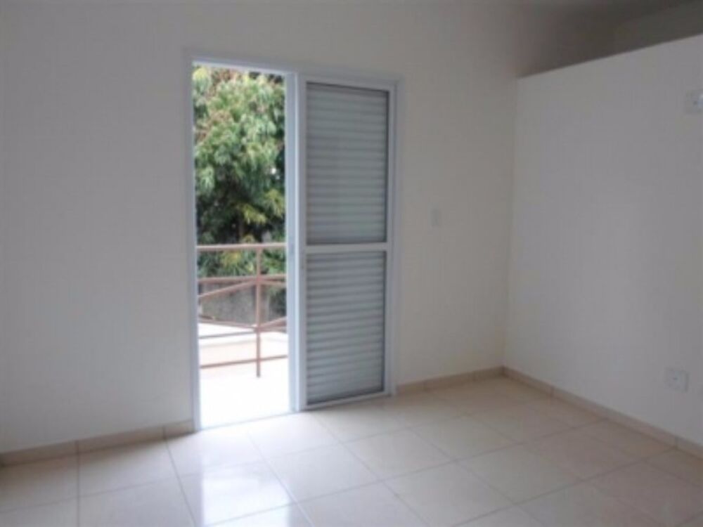 Casa de Condomínio à venda com 2 quartos, 68m² - Foto 4