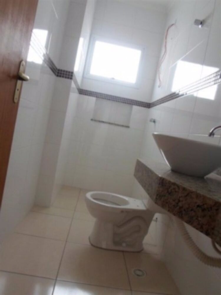 Casa de Condomínio à venda com 2 quartos, 68m² - Foto 2