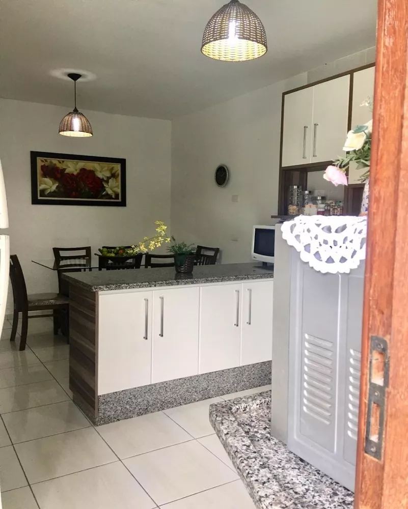 Casa à venda com 3 quartos, 120m² - Foto 4