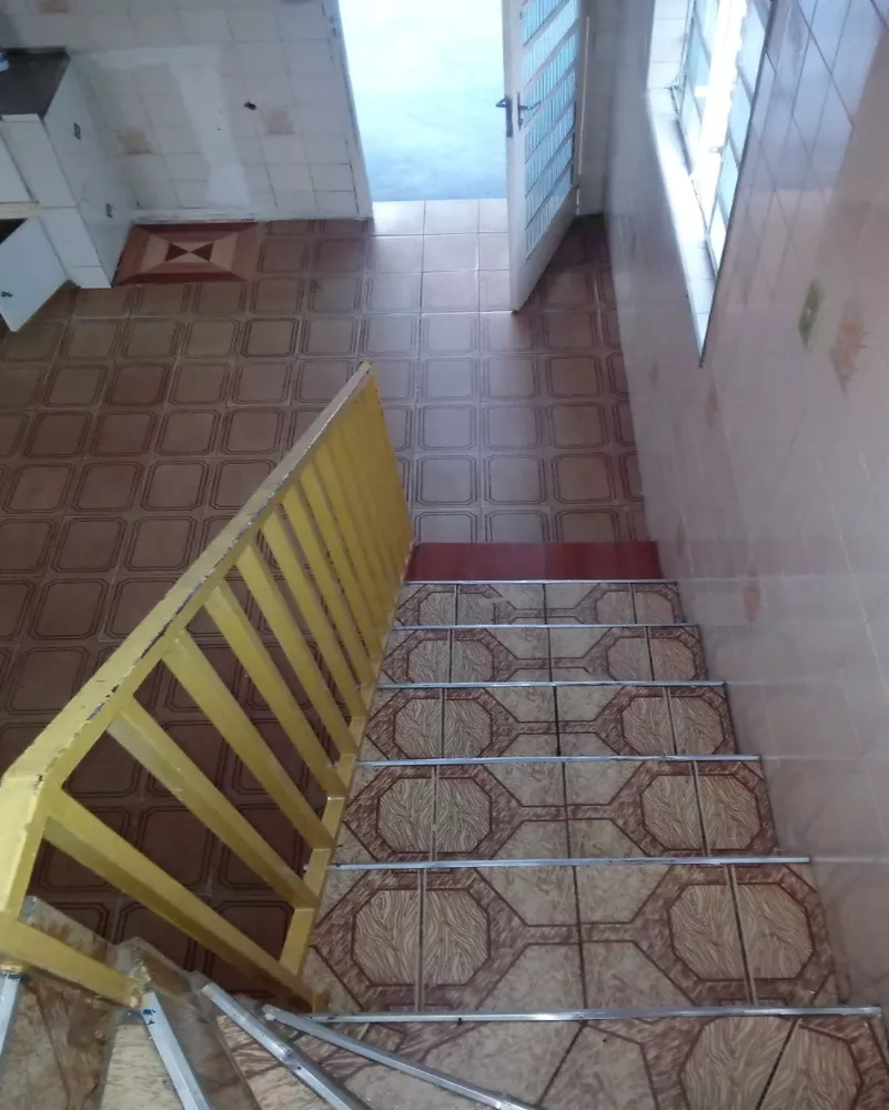 Sobrado à venda com 3 quartos, 120m² - Foto 2