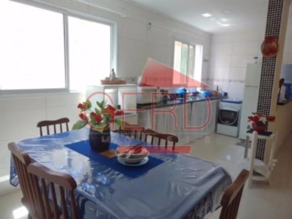 Sobrado à venda com 4 quartos, 136m² - Foto 2