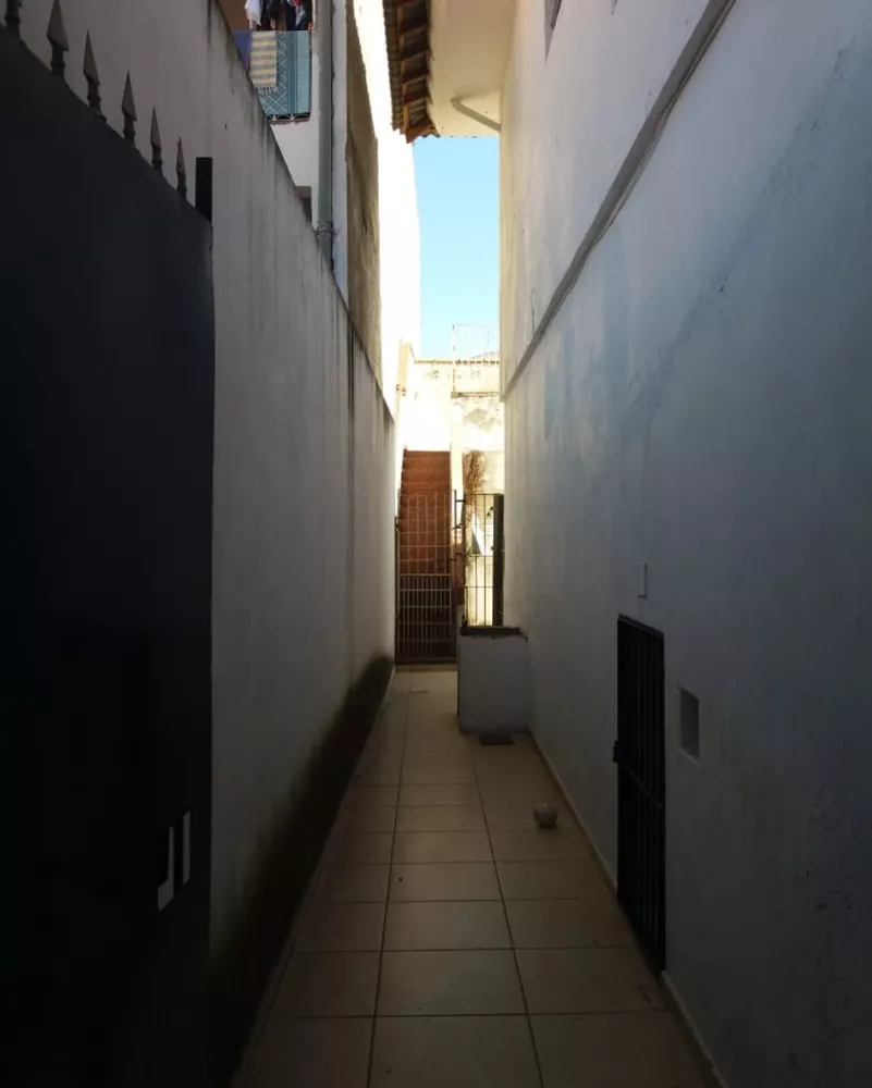 Sobrado à venda e aluguel com 2 quartos, 162m² - Foto 2