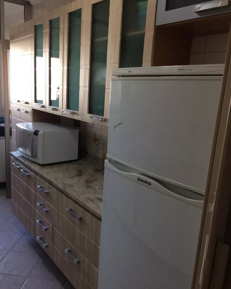 Apartamento à venda com 2 quartos, 66m² - Foto 4