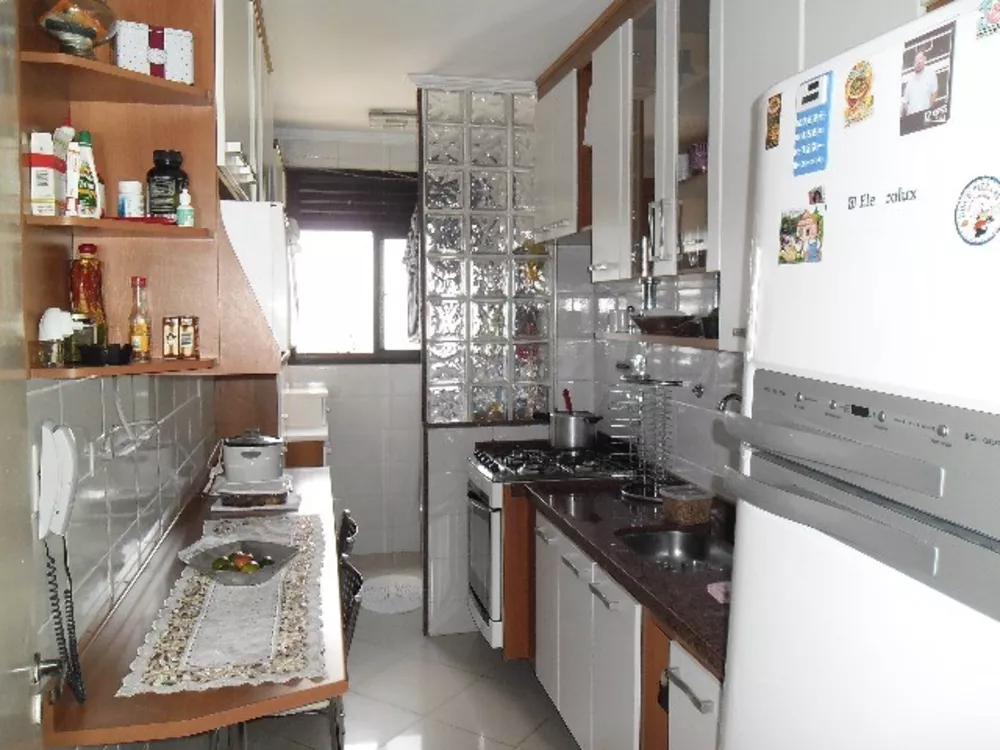 Apartamento à venda com 2 quartos, 58m² - Foto 2