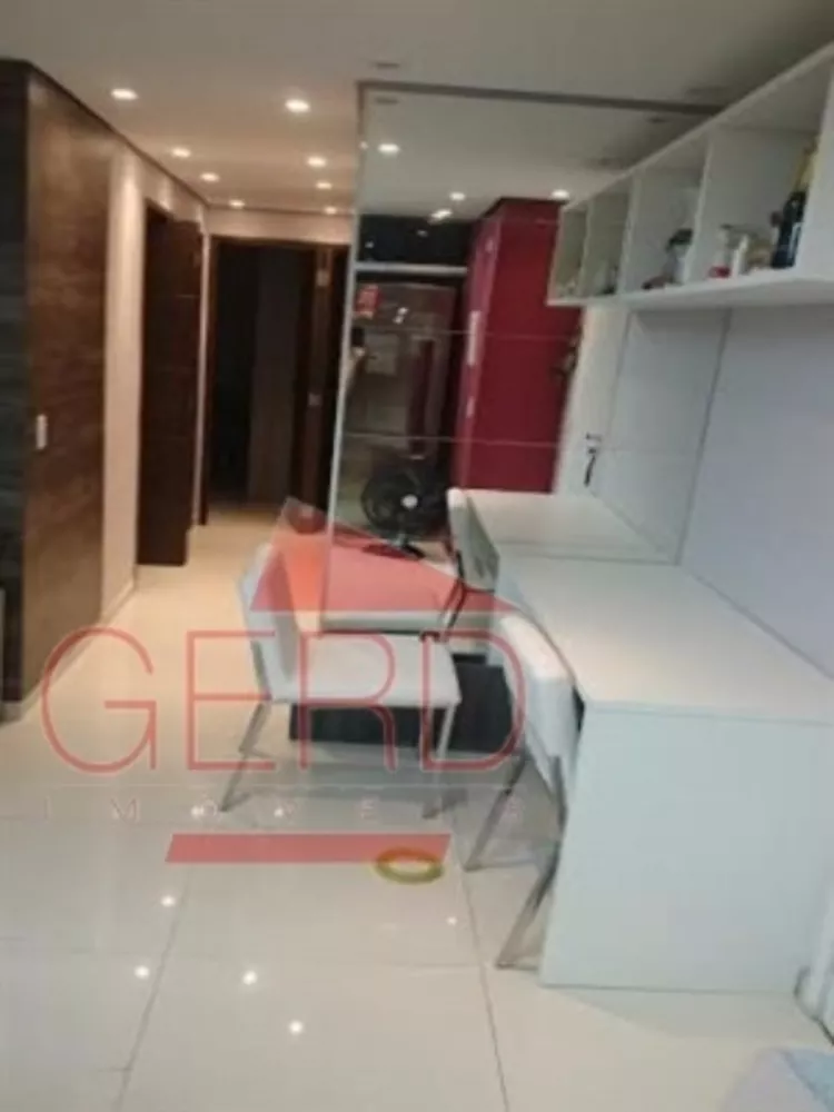 Apartamento à venda com 2 quartos, 47m² - Foto 1