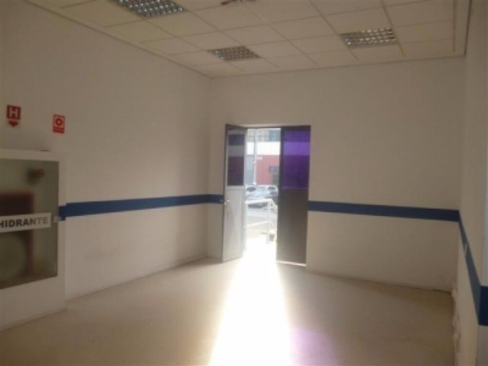 Depósito-Galpão, 831 m² - Foto 1