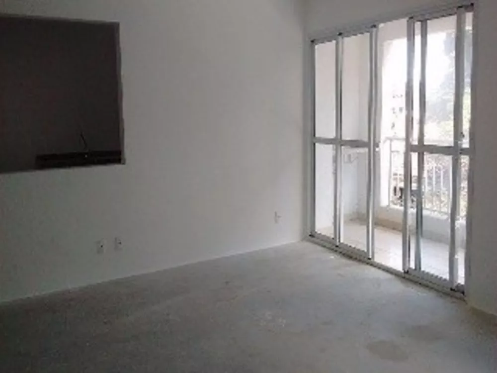 Apartamento à venda com 2 quartos, 70m² - Foto 3