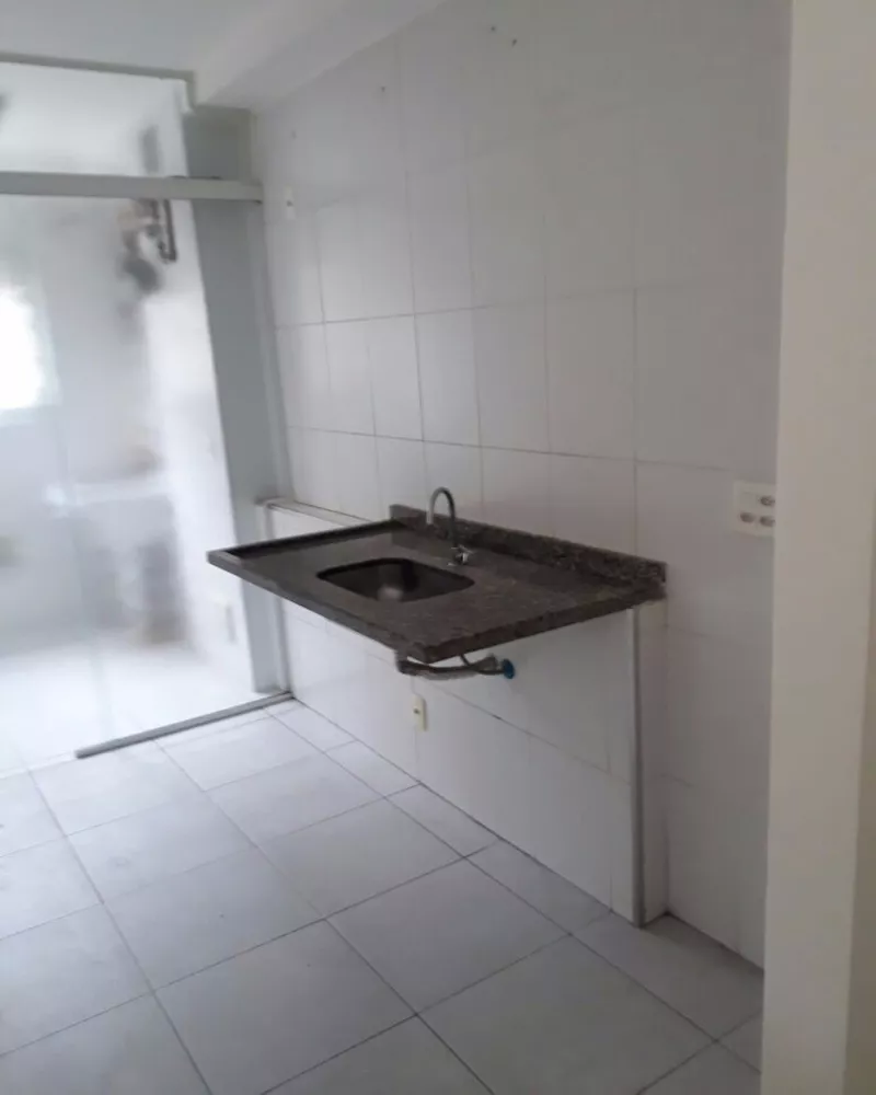 Apartamento à venda com 2 quartos, 60m² - Foto 4