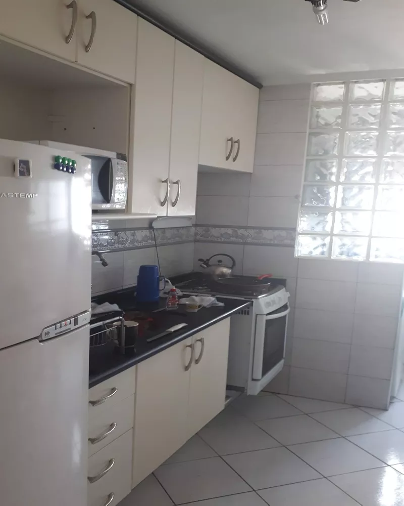 Apartamento à venda com 3 quartos, 65m² - Foto 2