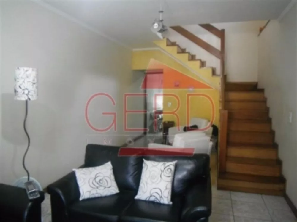 Sobrado à venda com 3 quartos, 125m² - Foto 1