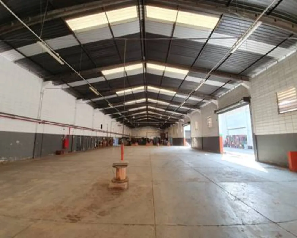 Depósito-Galpão, 3000 m² - Foto 1