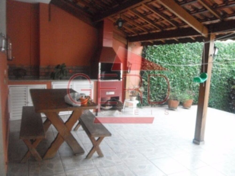 Casa, 3 quartos, 220 m² - Foto 3