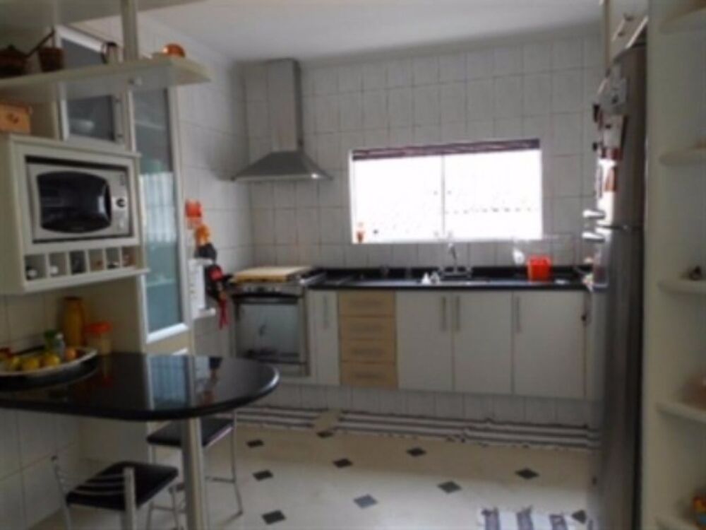 Sobrado, 3 quartos, 180 m² - Foto 1