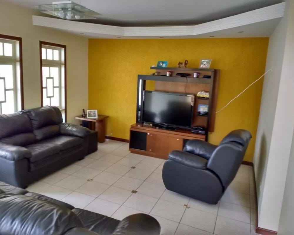 Sobrado à venda com 3 quartos, 300m² - Foto 3