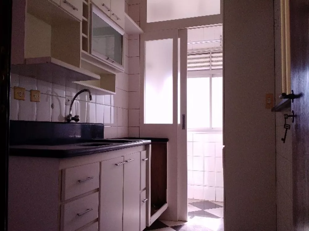 Apartamento à venda com 3 quartos, 70m² - Foto 3