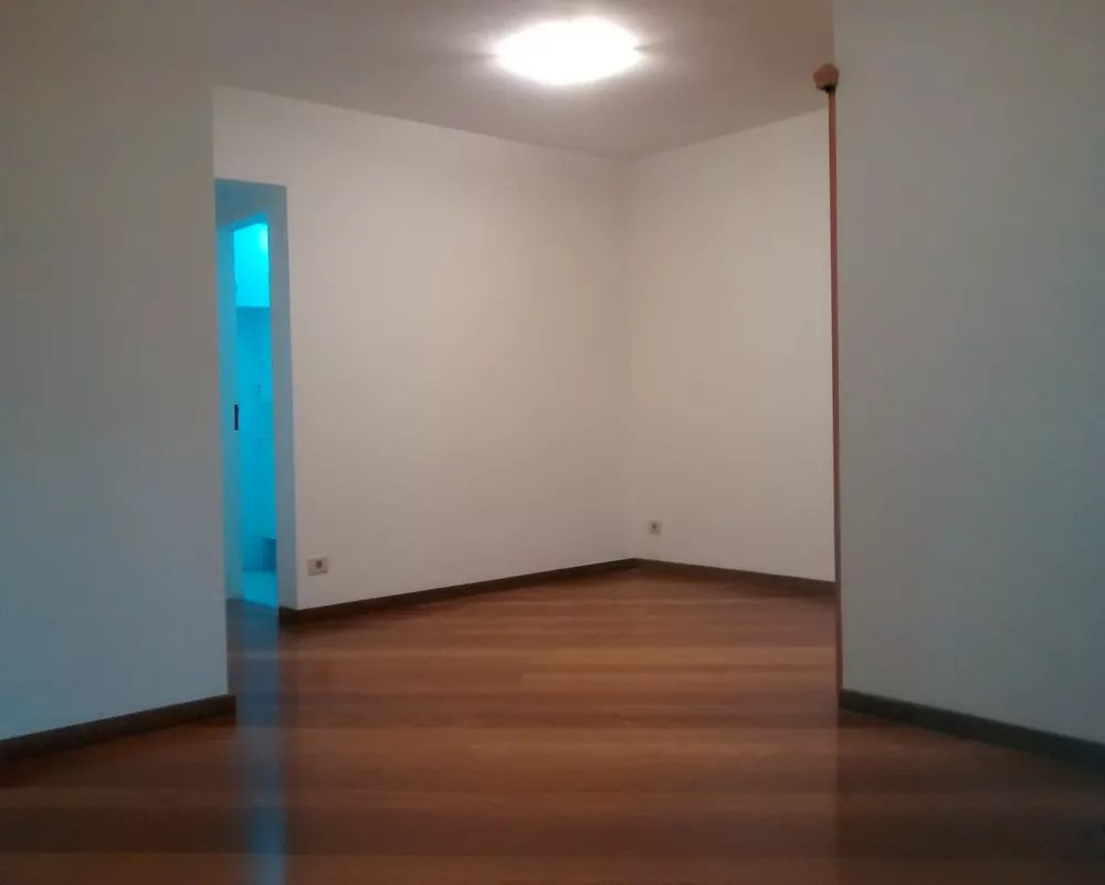 Apartamento à venda e aluguel com 3 quartos, 82m² - Foto 4