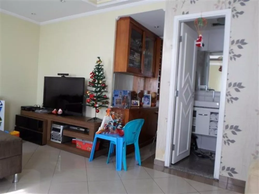 Apartamento para alugar com 3 quartos, 94m² - Foto 4