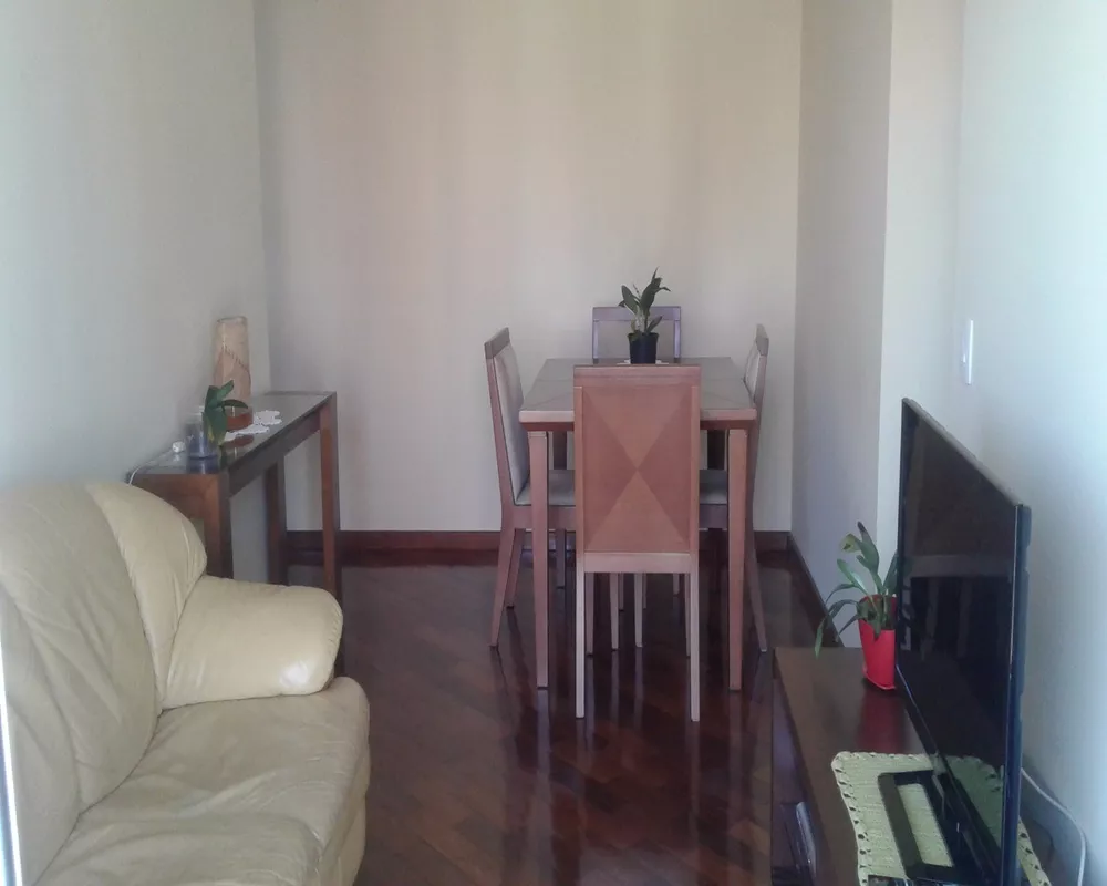 Apartamento à venda com 2 quartos, 65m² - Foto 1