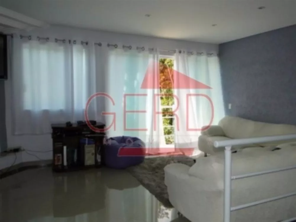 Sobrado à venda com 3 quartos, 193m² - Foto 1